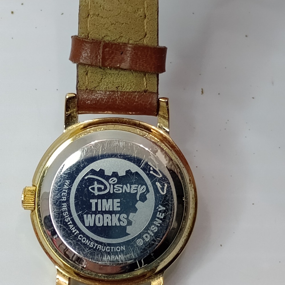 Disney Tinker Bell Floating Rhinestones Gold Tone Quartz Time Works New Battery - Picture 9 of 11